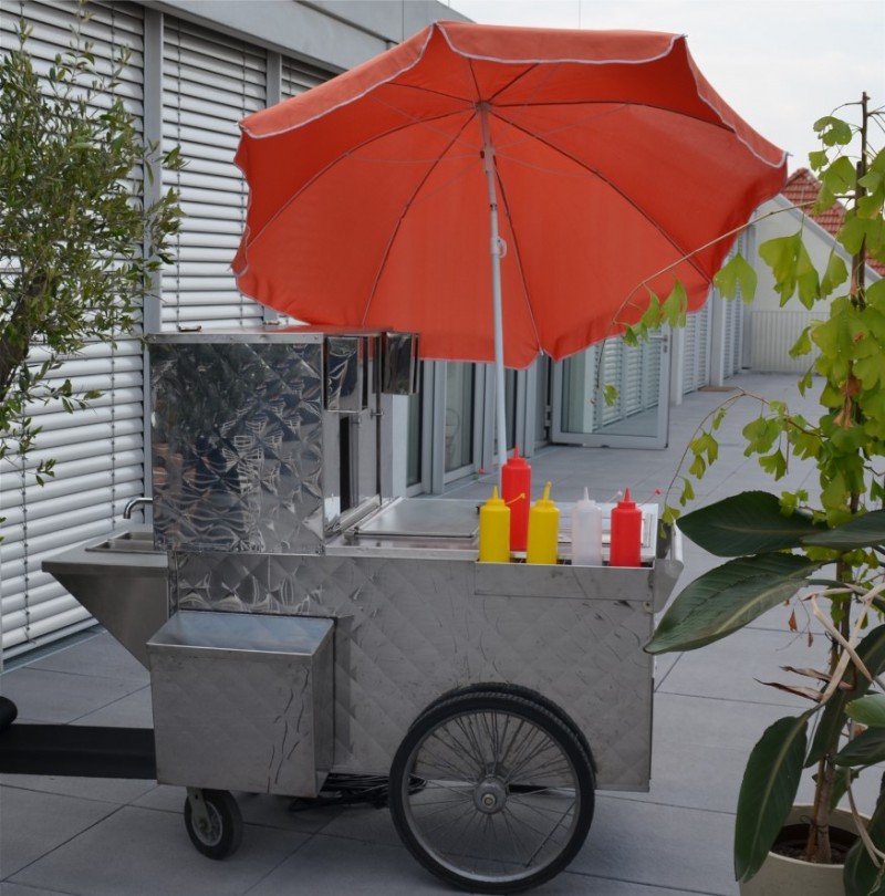 Hot Dog Wagen 