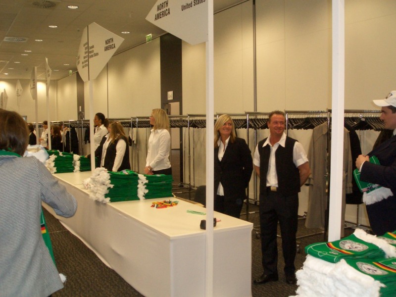 Mobile Garderobenständer, Kleiderständer, Klappständer, Rollständer, Reihengarderobe  – 5