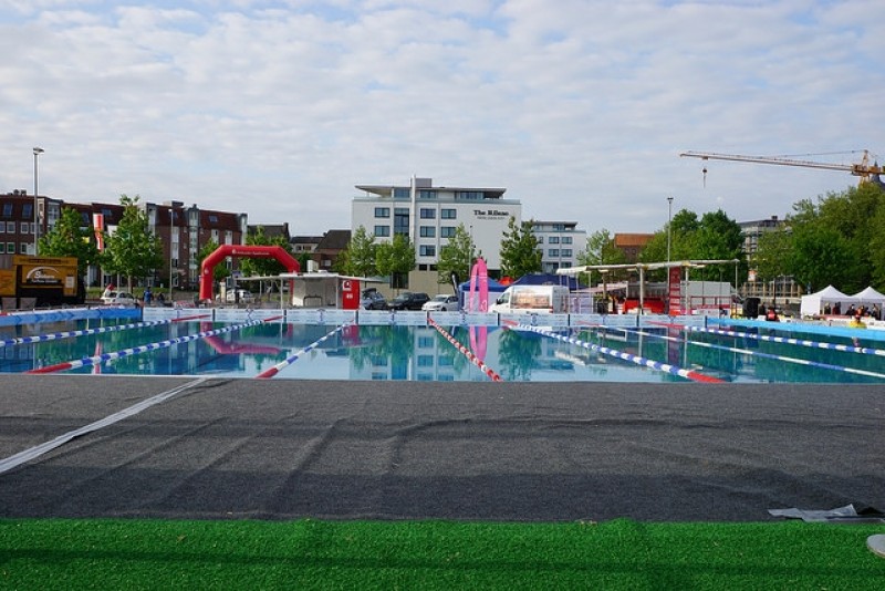 Mobiles Schwimmbecken - Mobile swimming pool  – 2