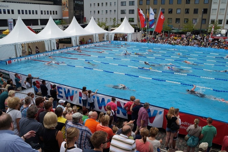 Mobiles Schwimmbecken - Mobile swimming pool  – 3