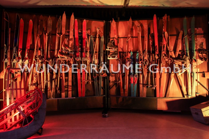 Raumteiler "Skiwand"