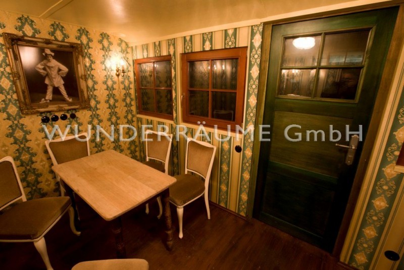 Zirkuswagen als Bar, Salon oder Lounge – Thumbnail 6