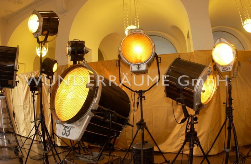 Lichtdekorationen, Lampen, Illuminationen  – Thumbnail 6