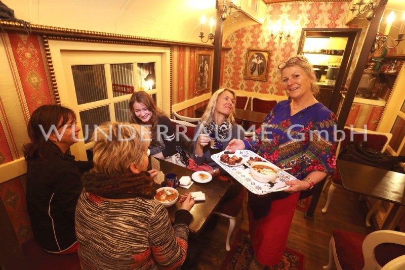Zirkuswagen als Café &amp; Restaurant; edel – 4