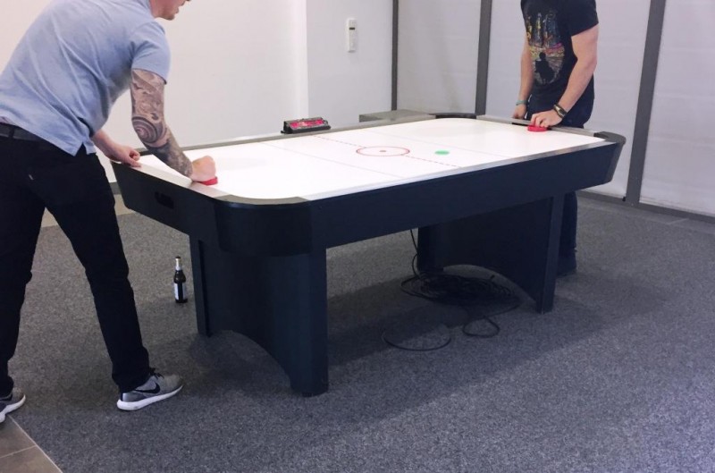 Air-Hockey – 2