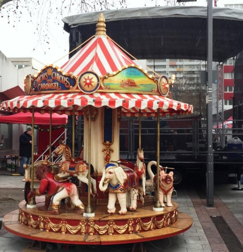 Karussell 3,00 Meter / Nostalgie / Dampfkarussell / Caroussell / Nostalgisch / Jahrmarkt / Weihnacht – 4
