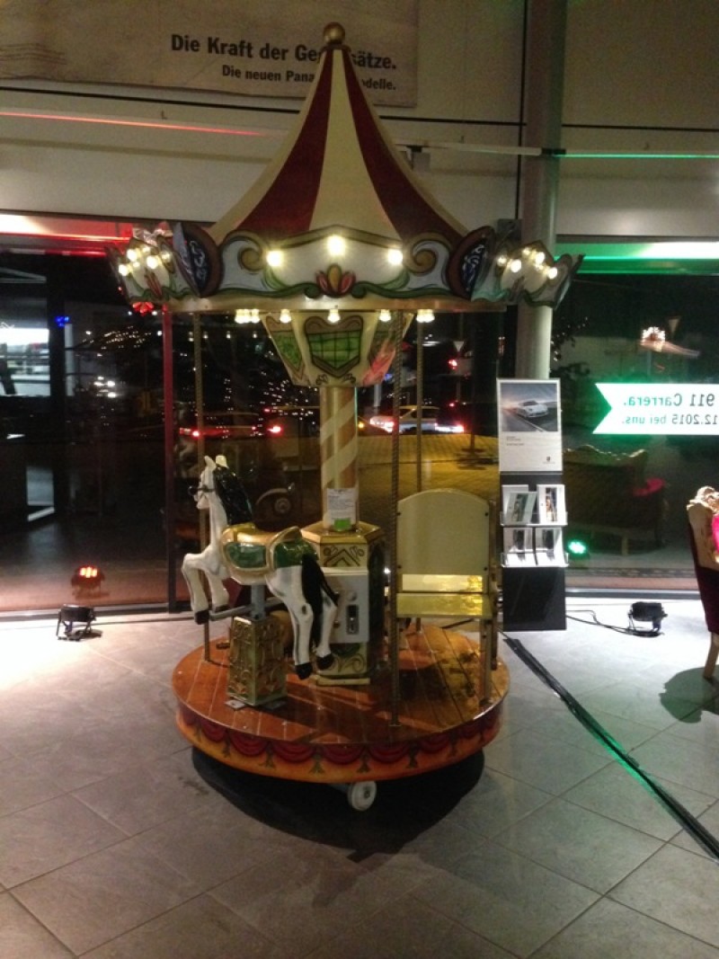 Karussell 2,00 Meter / Nostalgie / Jahrmarkt / Weihnachtsmarkt / Fahrgeschäft – 2