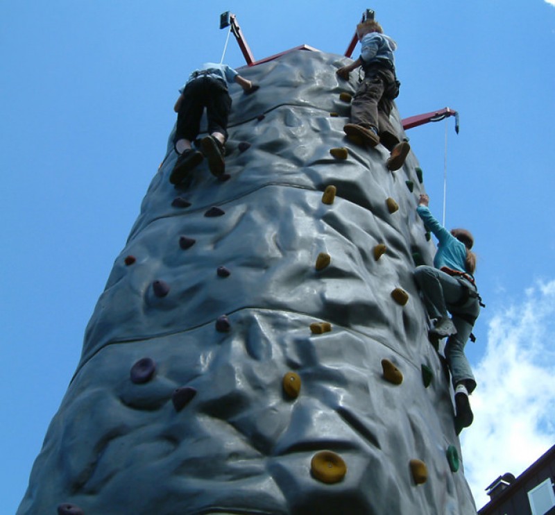 Klettermassiv / Kletterwand / Kletterfels / Klettern / Climbing / Berg / Mountain / Alpenkraxeln
