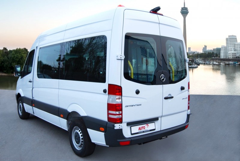 MB Sprinter Behindertengerecht mit Rollstuhllift zu mieten! Rollstuhlrampe – 2