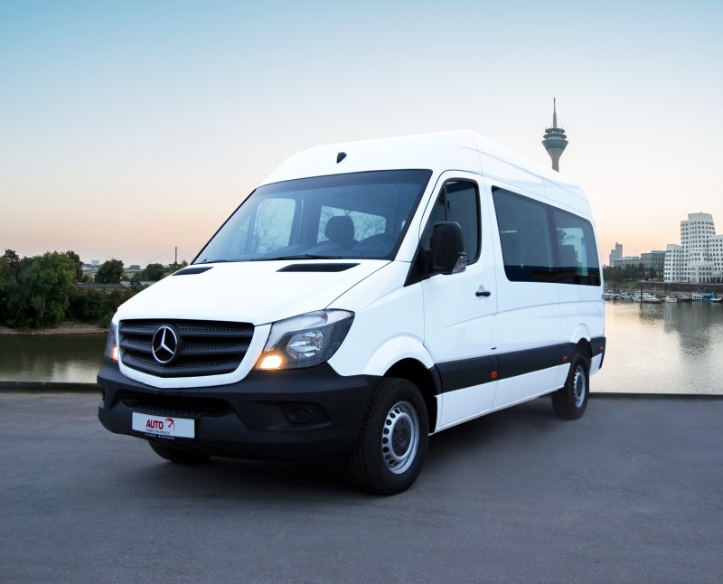 MB Sprinter Behindertengerecht mit Rollstuhllift zu mieten! Rollstuhlrampe