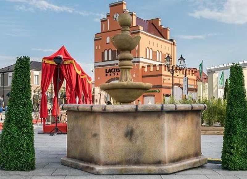 Brunnen, Märchenbrunnen, Etagenbrunnen, Marktplatz Brunnen