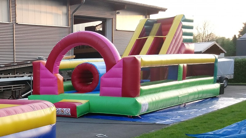 Hüpfburg "Multiplay" oder "Hindernisparcours"
