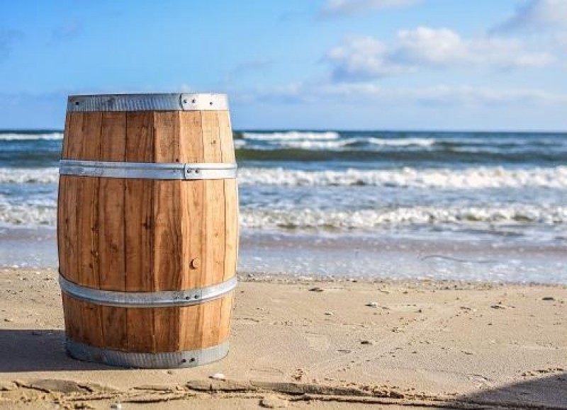 Fässer, Holzfässer, Weinfässer