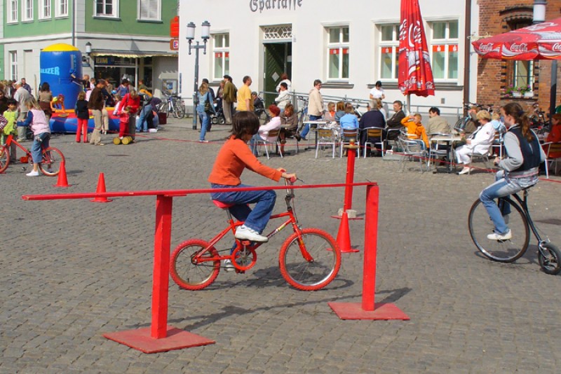 Fahrrad Parcours , Spaßräder , Verkehrtlenkrad , Kinder Hochrad ... – 2