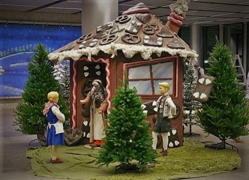 Märchen Dekoration Hexenhaus , Weihnachten , Weihnachtsdekoration  – 3
