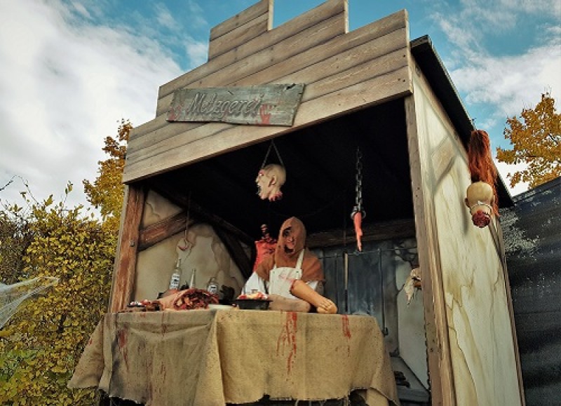 Metzger, Fleischerei, Halloweenanimation, Grusel, Halloween Dekoration