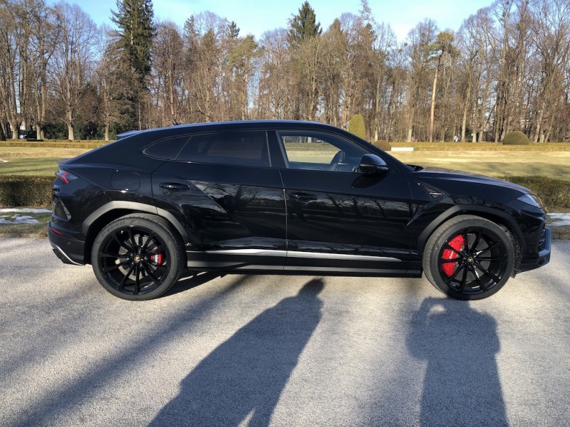 Lamborghini URUS - Erleben Sie jetzt den Über-SUV von Lamborghini – 2