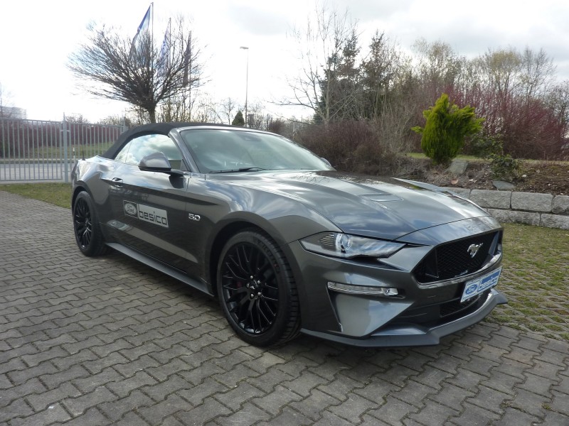 Der neue Ford Mustang *auch als Gutschein erhältlich* *für Hochzeitsvermietungen*