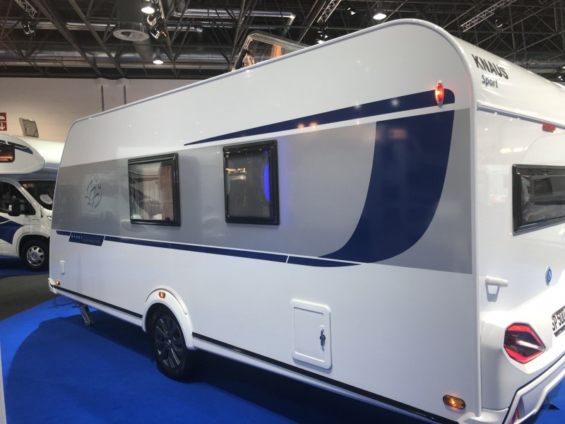 ab 55 € Wohnwagen mieten, Camper Knaus Sport 500QDK für bis zu 6 Personen  – 3