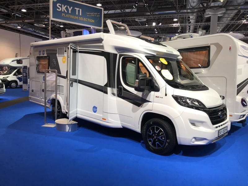 ab 125,00 €Wohnmobil mieten, Camper, Knaus 650 MEG für bis zu 3 Personen, TV, Standklima