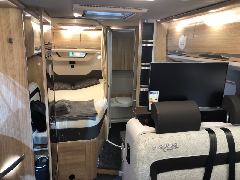 ab 125,00 €Wohnmobil mieten, Camper, Knaus  650 MEG für bis zu 3 Personen, TV, Standklima – 5