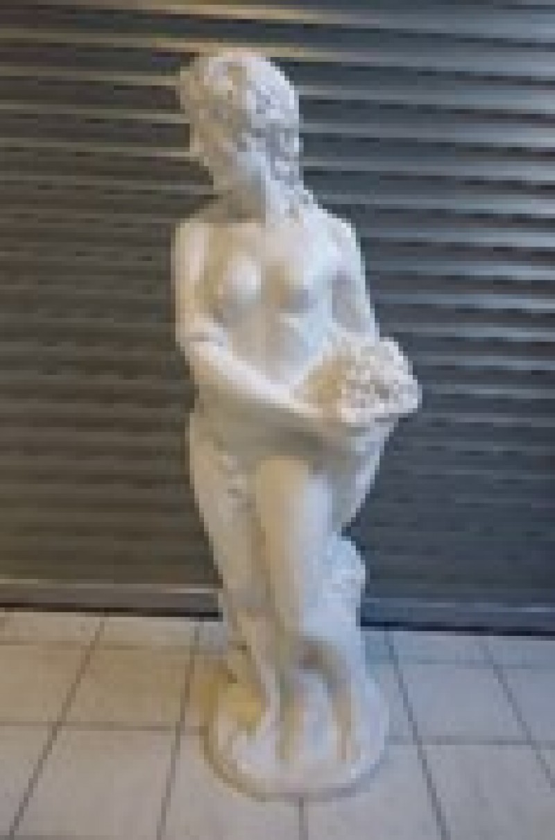Helena Figur