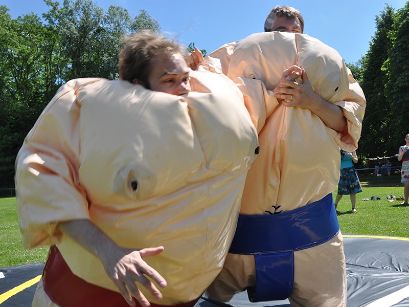 Sumo Wrestling / Sumo Ringen / Sumo Fatsuit – 5