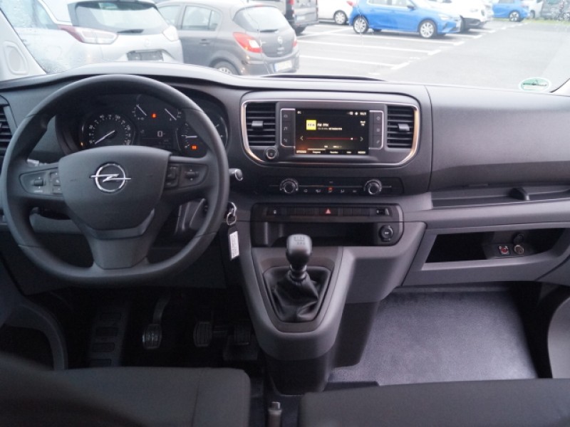 Opel Vivaro Combi – Thumbnail 8