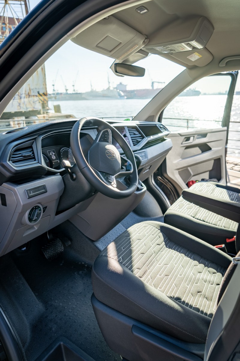 VW Caravelle Comfortline 2,0 l TDI 110 kW (150 PS), 9-Sitzer mit langem Radstand – Thumbnail 7