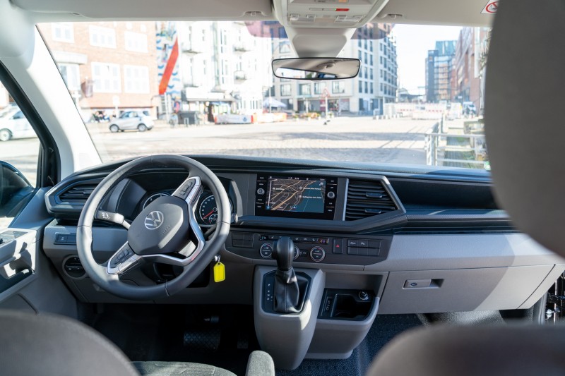 VW Caravelle Comfortline 2,0 l TDI 110 kW (150 PS), 9-Sitzer mit langem Radstand – Thumbnail 6