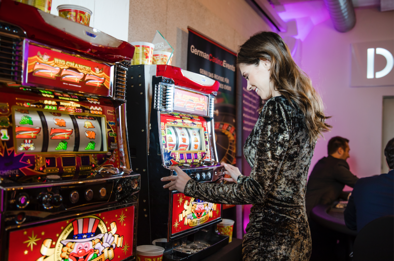 Mobiles Casino / Spielbank - Slot Maschine / Einarmiger Bandit (Deutschlandweit)