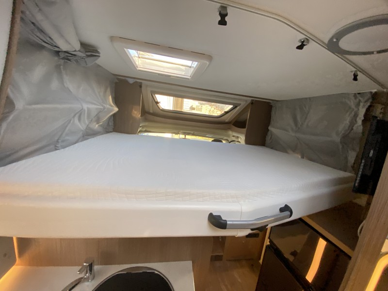 Neu in 2025 Carado T 448 6-Gang Schalter163 PS  mit Einzel u. Hubbett, ideal für alle Reisen,  – Thumbnail 8