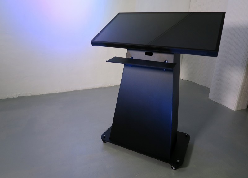 Touchterminal mit 43 Zoll Display – 3