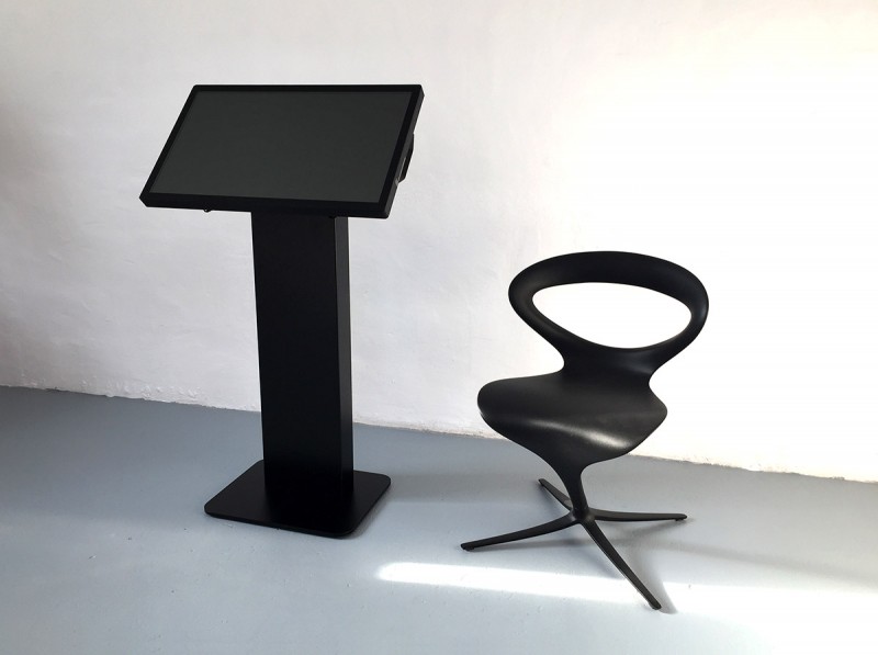 Touchterminal mit 32 Zoll in schwarz – 2