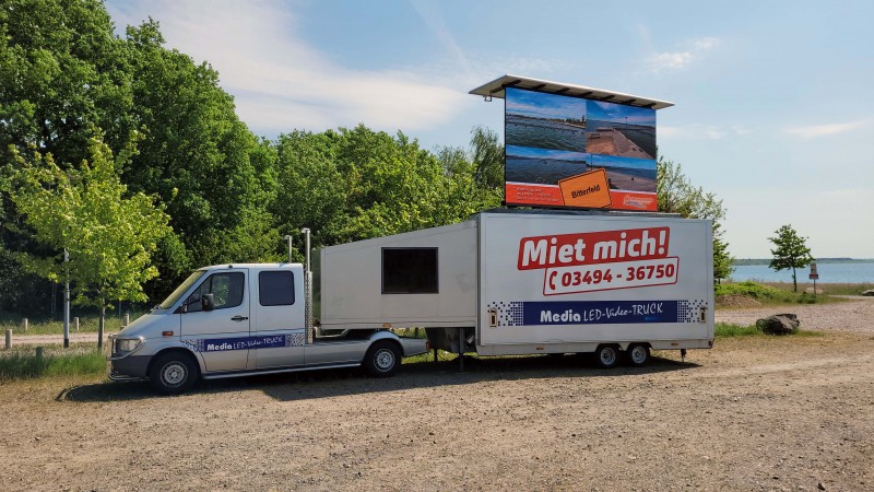 LED-Videotruck 4m x 2,25m Videowand (6,2mm Pixelpitch) mit Bühne und Technik – Thumbnail 7