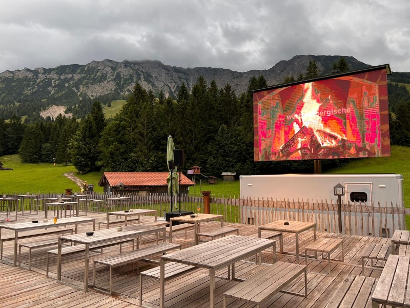 mobile LED Wand, Videowall-Anhänger mit 5m x 3m hochauflösender Videowand Public Viewing WM 2026 – 2