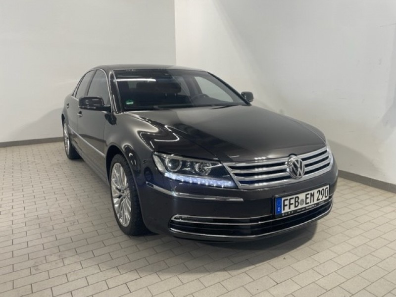 VW Phaeton V8 335 PS 4-Sitzer