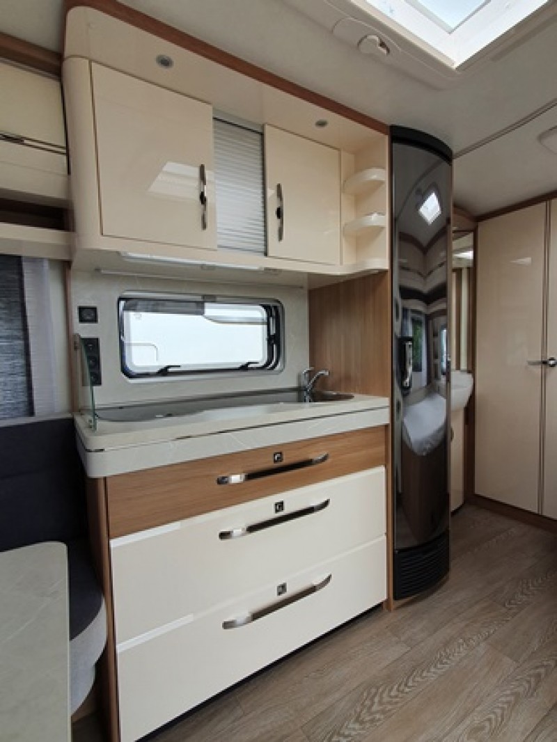 Caravan Komfort – Thumbnail 6