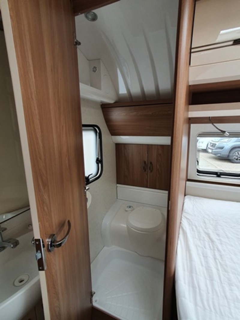 Caravan Komfort – Thumbnail 8