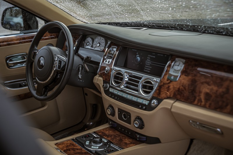 Rolls Royce Ghost mieten Hochzeitsauto Dawn Wraith Cullinan Phantom Berlin – Thumbnail 8