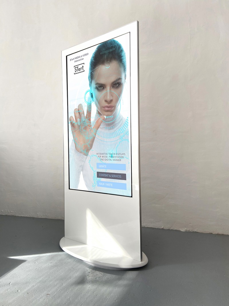 Imposante Stele mit 60 Zoll Touchscreen