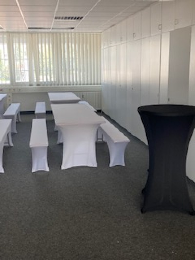 Bierzeltgarnituren 70 cm zu vermieten	 – 2