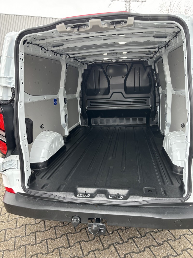Der neue Ford Transit, Transporter L2H1 – 4
