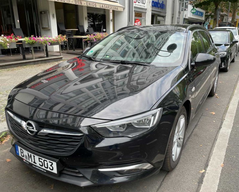 VW Passat / Opel Insignia Kombi ab 85,-€ /Tag in Berlin am Ku-Damm mieten! – 2