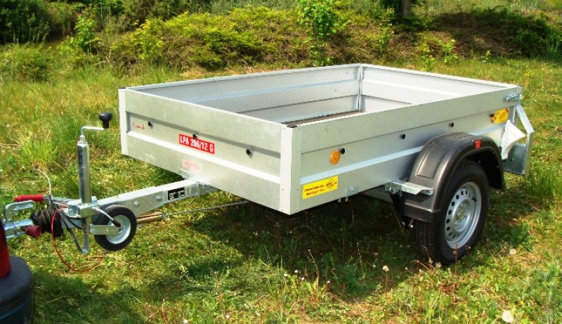 Offener Kastenanhänger 900 kg gebremst – 100 km/h 2000 x 1250 x 380 mm Nutzlast ca. 780 kg