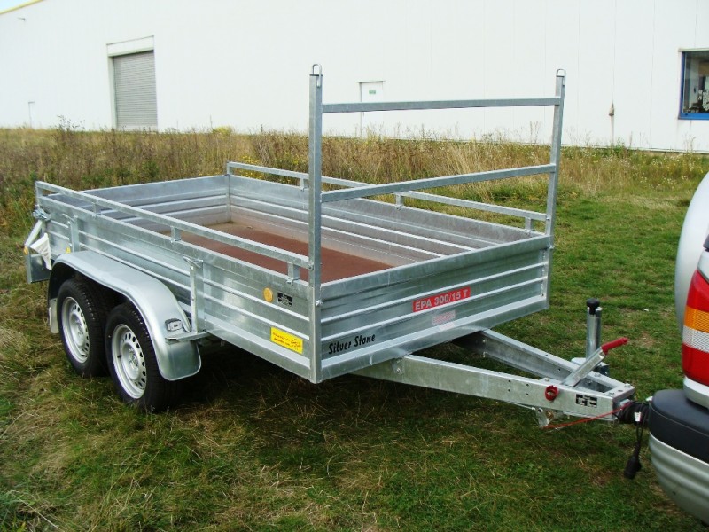 Offener Kastenanhänger Tieflader H-Gestell  + Reling 2500 kg gebremst 3000 x 1500 x 440 mm 100 km/h