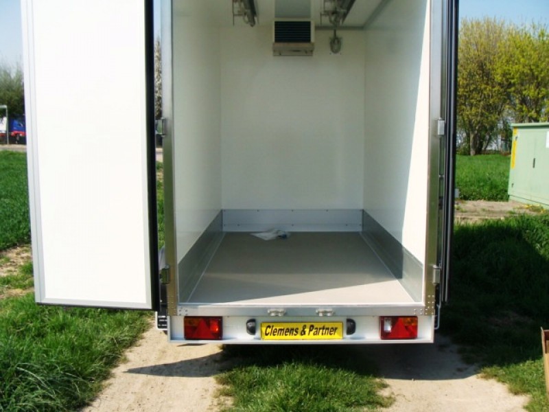 Tiefkühlanhänger TK bis - 20°C Kühlung 2700 kg doppelachser gebremst 2948 x 1546 x 2050 mm 100 km/h – 2