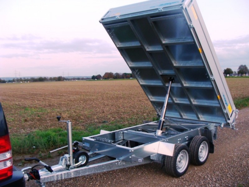 Rückwärtskipper Kipper Hochlader 3000 kg gebremst E-Pumpe / 100 km/h 2690 x 1700 x 330 = 1,50 m³ – 2