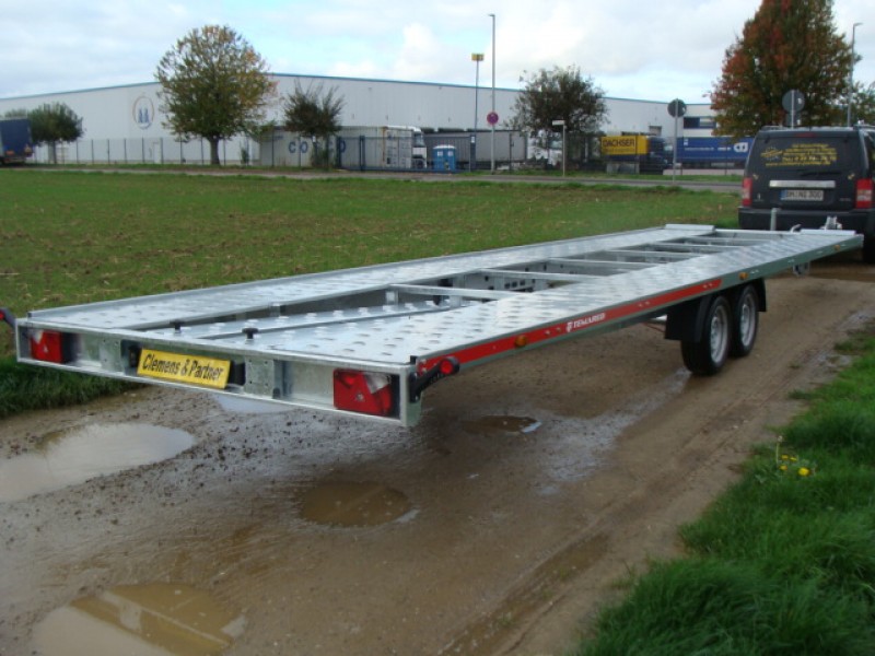 PKW Transporter Autotransporter 8 m x 2,16 m 3500 kg Seilwinde 100 km/h 8000x2160 mm Nutzlast 2430kg – 4