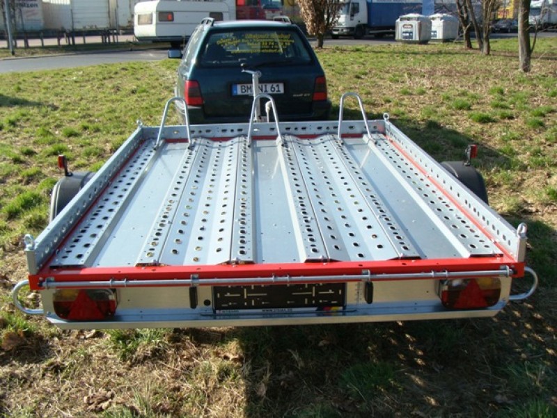 Motorradanhänger 1300 kg gebremsten 1 bis 2 Motorräder 100 km/h 2510 x 1530 x 100 Nutzlast 950 kg – 5
